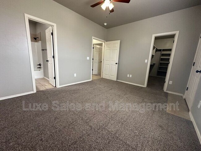 Building Photo - 1316 Garden Gate Dr