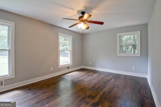 Building Photo - 205 Kingswood Dr