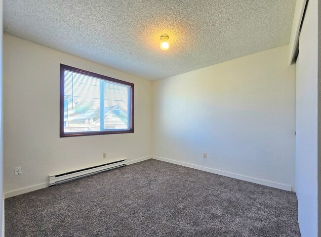 Building Photo - BlyLua