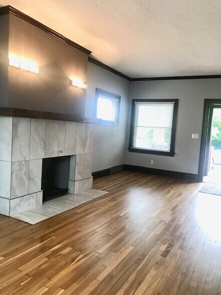 Building Photo - 6511 Luelda Ave