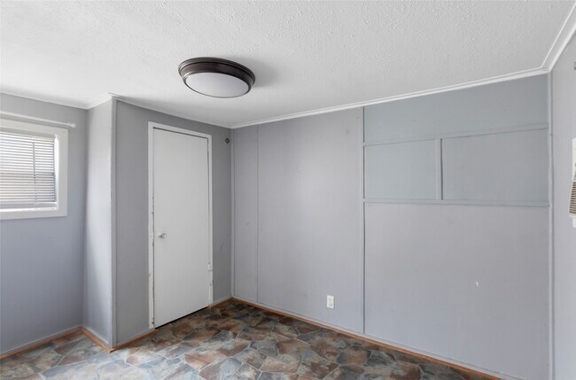 Building Photo - 10821 TX-150