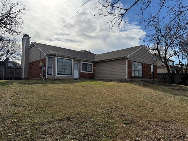 Building Photo - 1517 Huntington Dr