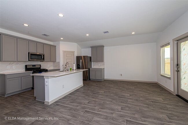Building Photo - 8038 Brahman Ln