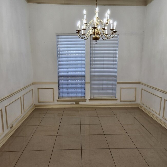 Building Photo - 7303 Williamswood Dr