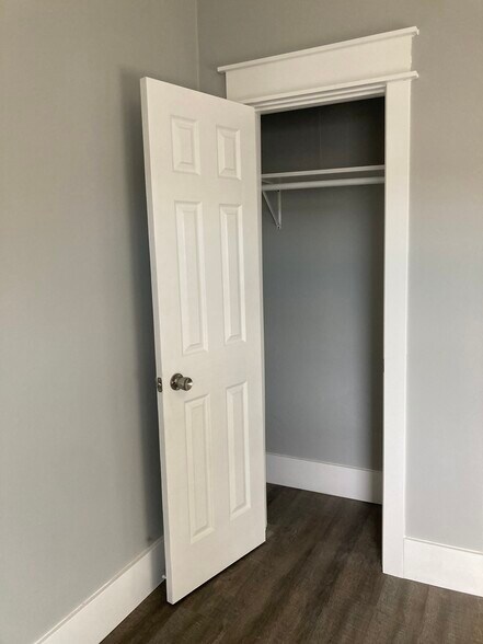 Closet - 231 2nd Ave NE