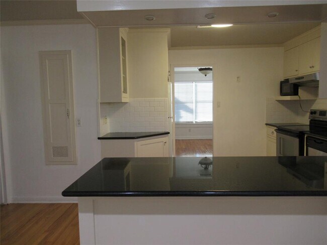 Building Photo - 10614 Deer Canyon Rd