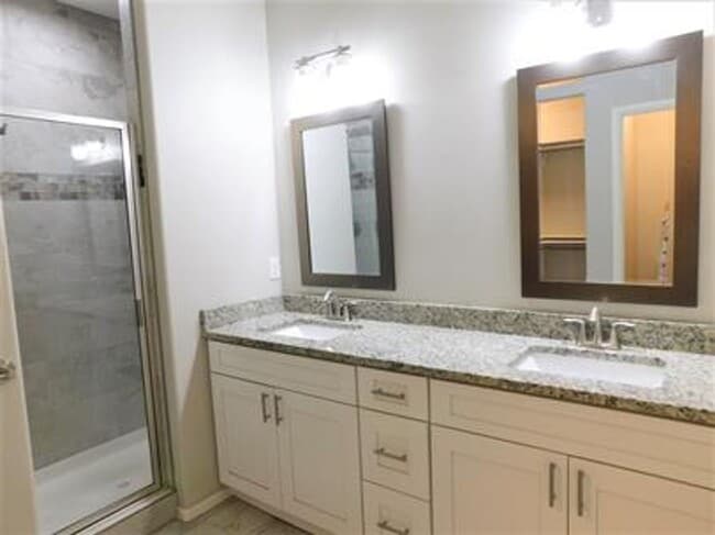 Building Photo - Incredibly nice home in Pear Park!!