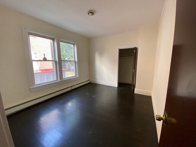 Building Photo - 48 Whiting St