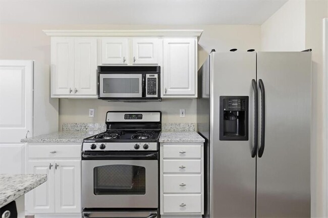 Building Photo - 3199 Liberty Commons Dr NW