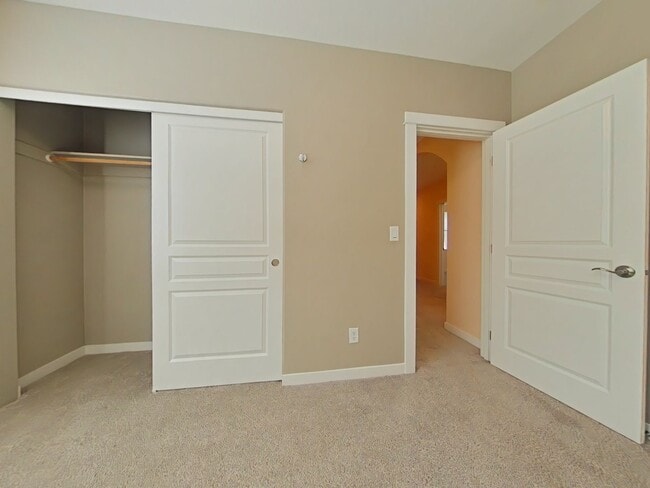 Building Photo - 4 Bedroom House ~ Albany ~ Pet Friendly