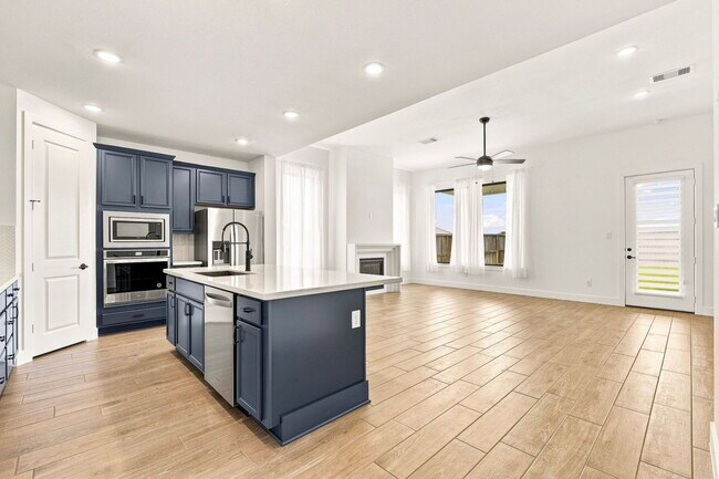 Building Photo - 24631 Fluttering Dove Ln