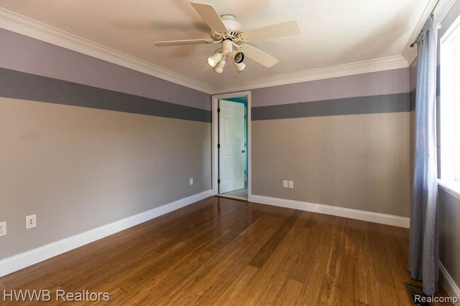 Building Photo - 1899 Hunt Club Dr