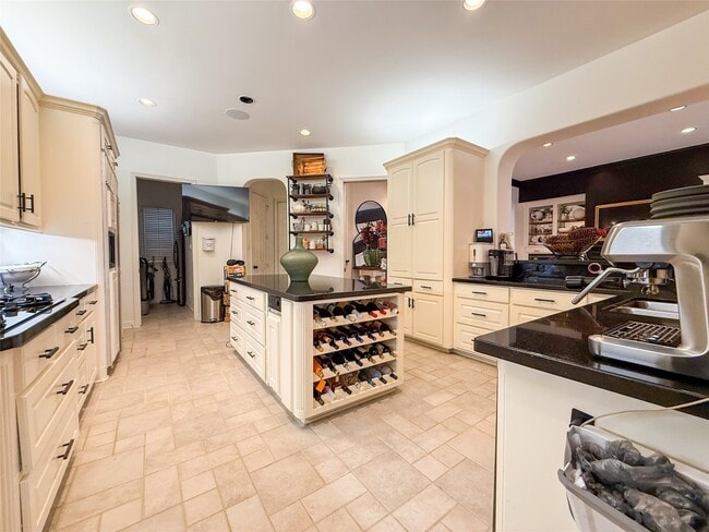 Building Photo - 15318 Beecham Dr