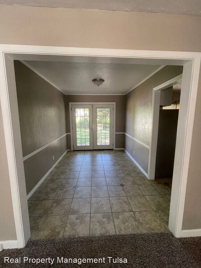 Building Photo - 3 br, 1 bath House - 5004 S Quincy Ave