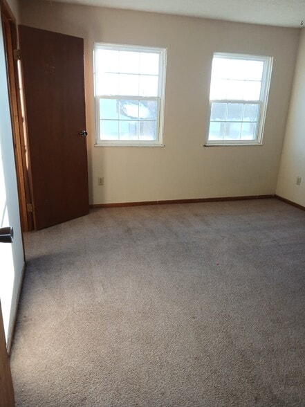 Building Photo - 2666 Sawbury Blvd