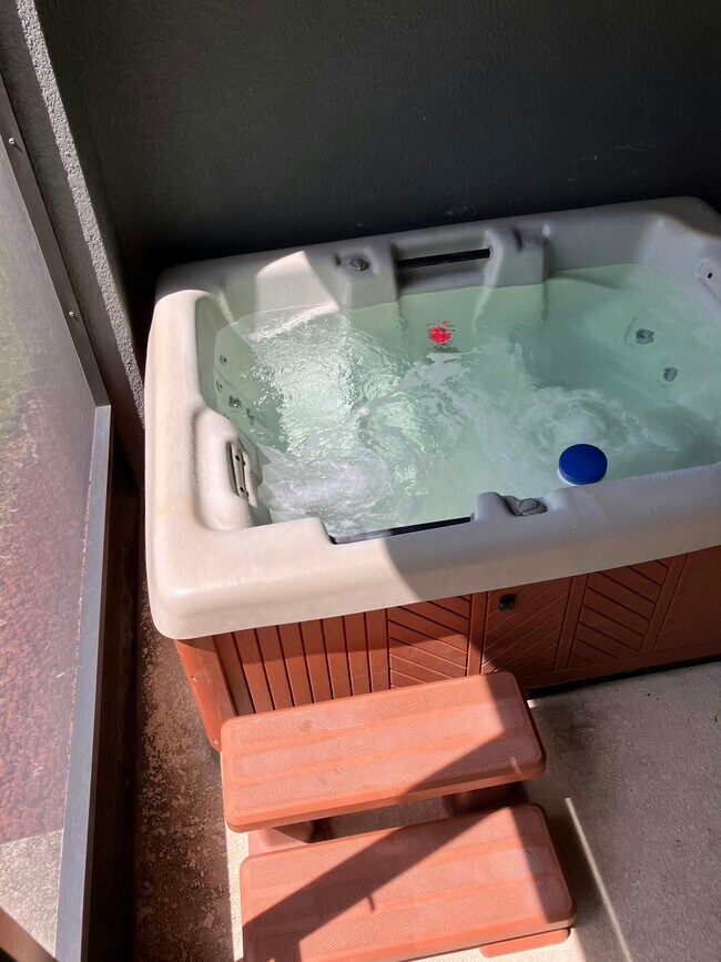 Building Photo - 2531 Midnight Pearl Dr