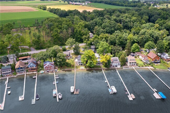 Building Photo - 4027 Graywood N