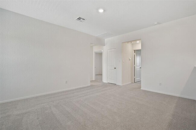 Building Photo - 1721 Roaming Oak Bnd