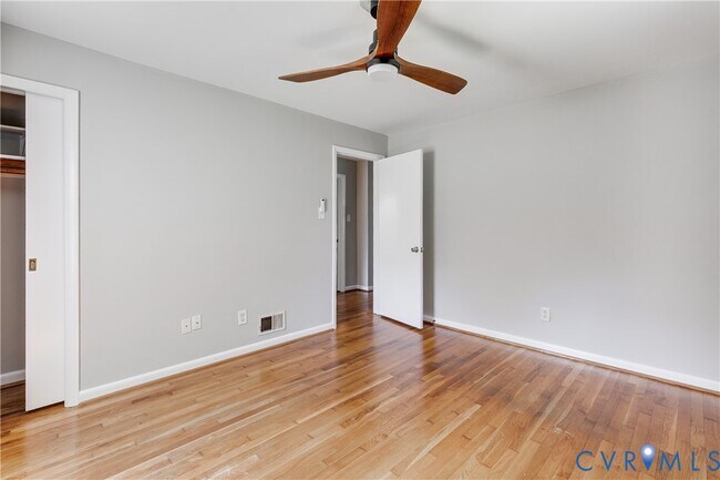 Building Photo - 1312 Southbury Ave
