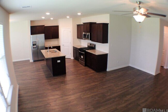 Building Photo - 17609 Eagles Perch Dr