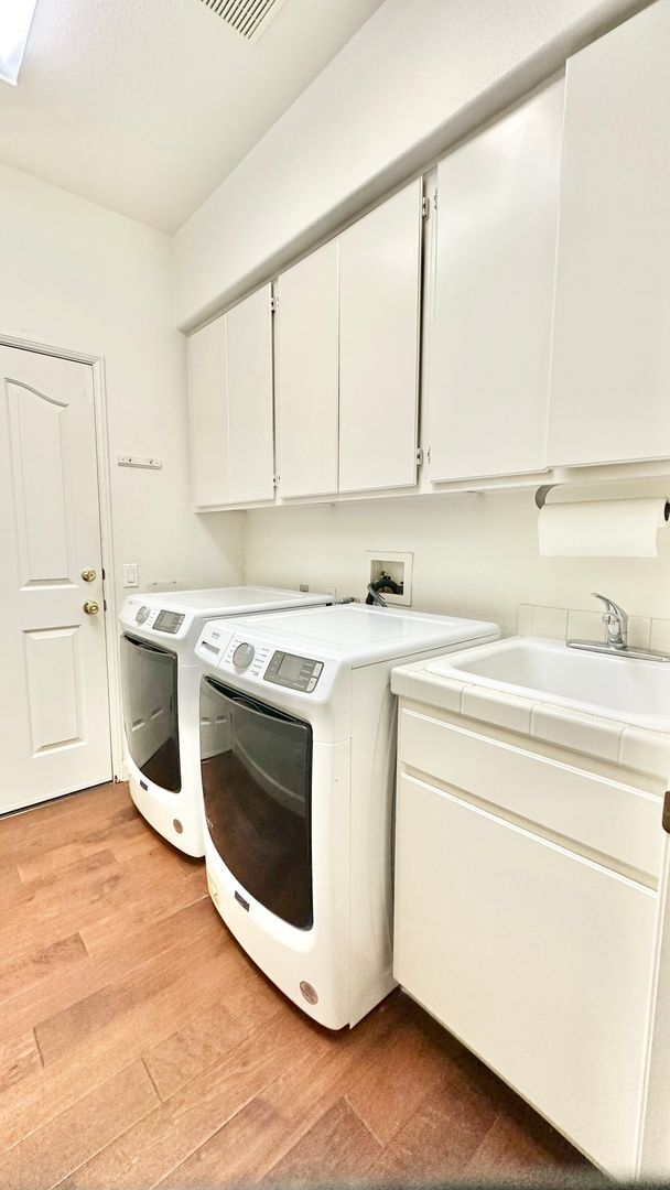 Building Photo - Wonderful Single Story Home, Quiet Neighbo...