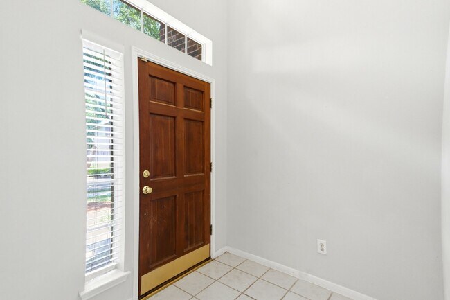 Building Photo - 3126 Waters View Dr