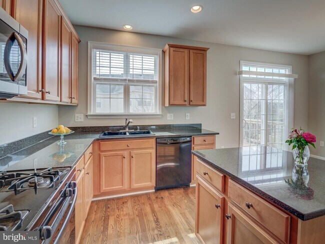 Building Photo - 42451 Magellan Square