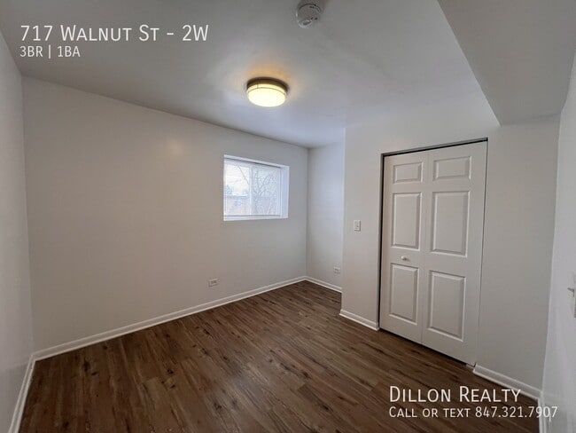 Building Photo - 717 Walnut St