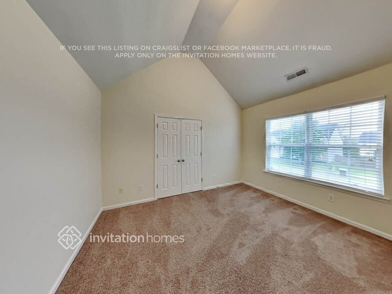 Building Photo - 121 Saye Pl