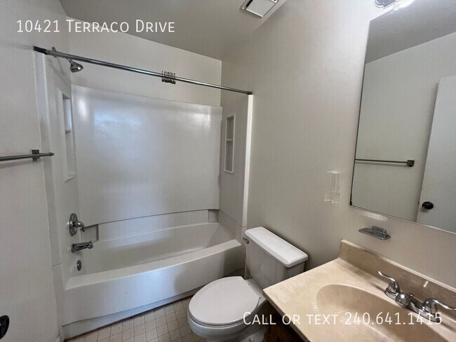 Building Photo - 10421 Terraco Dr