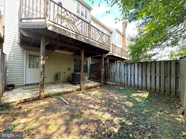 Building Photo - 10175 Treble Ct