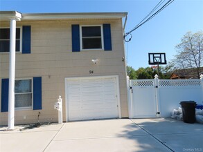 Building Photo - 94 Neptune Ave