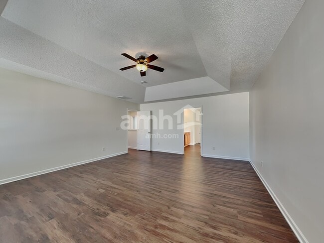 Building Photo - 5318 Ian Dr