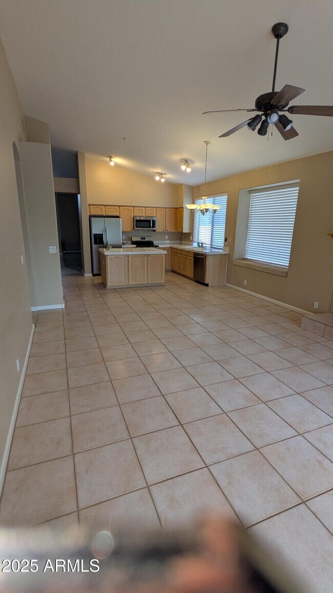 Building Photo - 9071 E Rockwood Dr