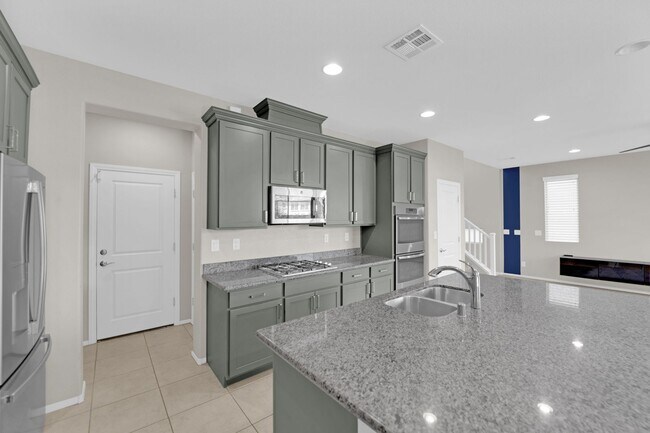 Building Photo - Beautiful House near Durango Curve