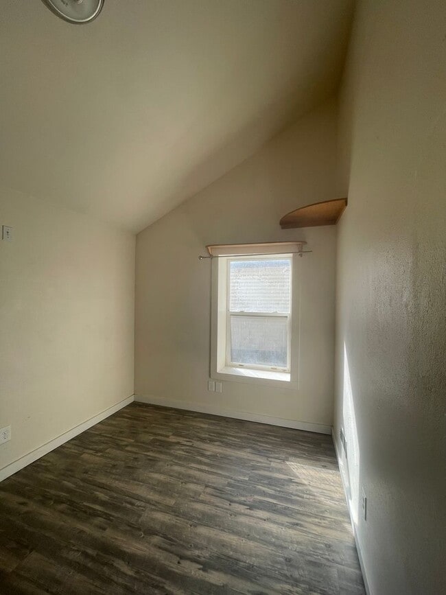 Building Photo - 1214 Remington St