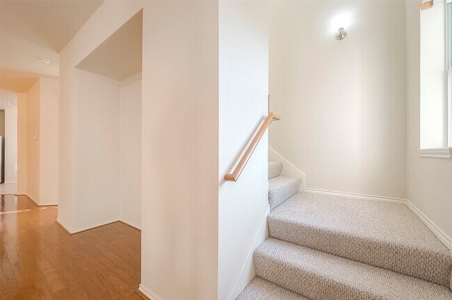 Building Photo - 1119 Palmer St