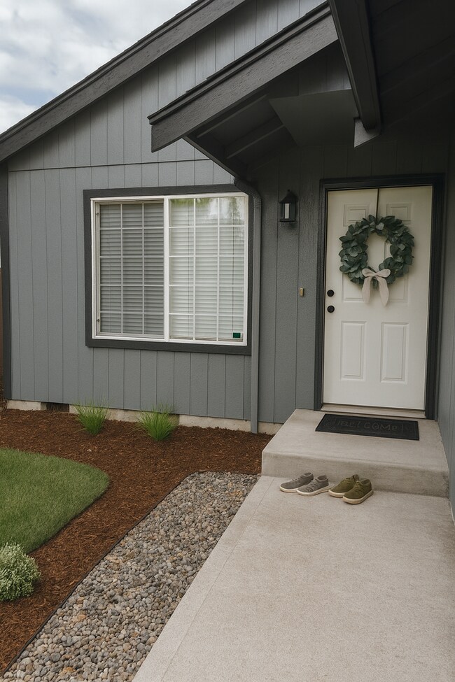 Building Photo - **** CLEAN AND CONVENIENT ****