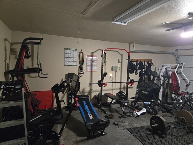 Building Photo - 3408 Lauren St