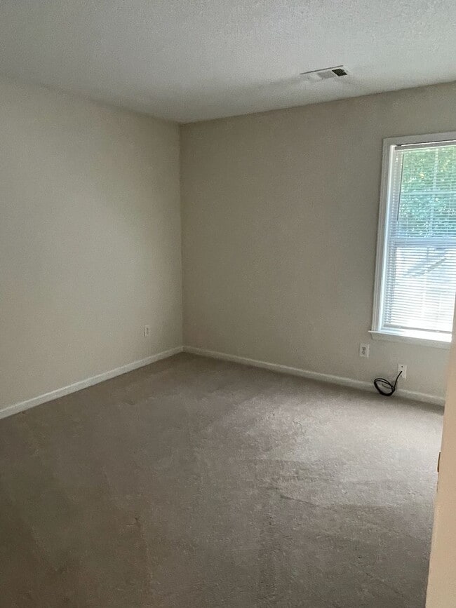Building Photo - Gorgeous Peachtree Corners Home with Swim ...