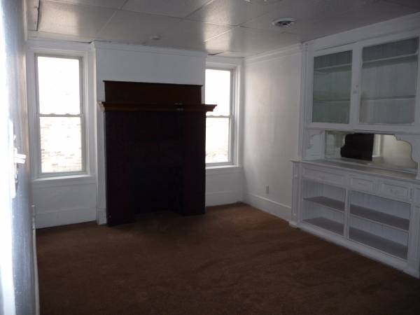 Building Photo - 218 N Craig St