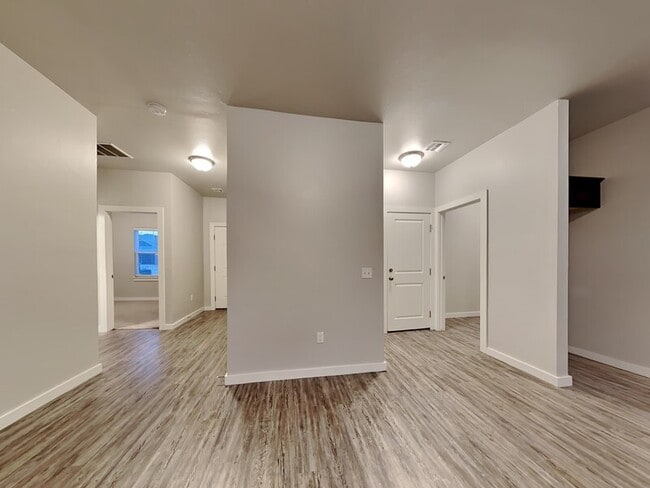 Building Photo - 14308 Peach Tree Dr