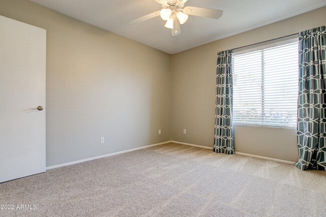 Building Photo - 11601 S Maze Ct