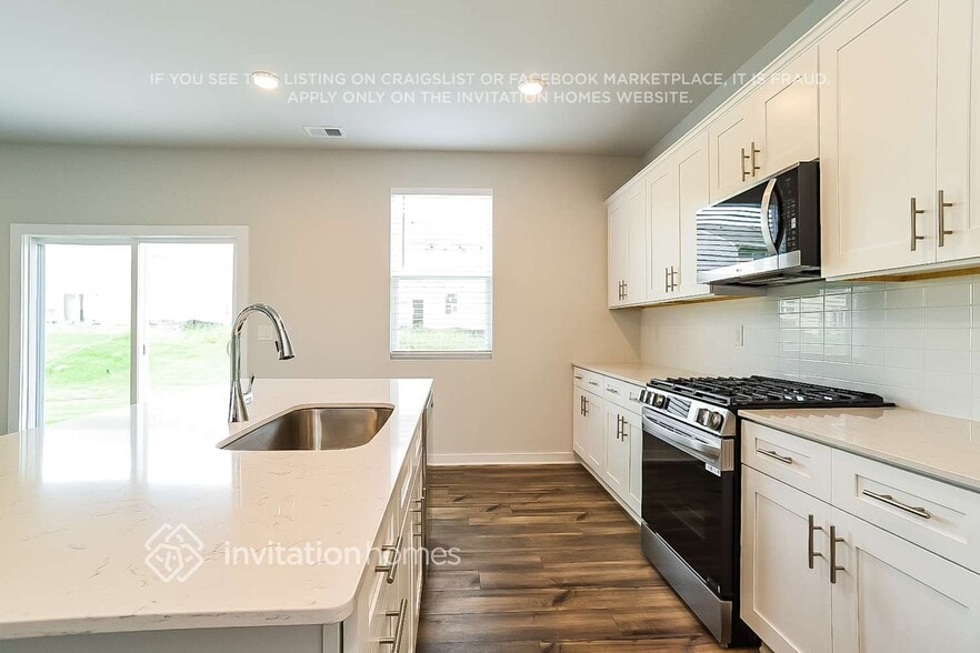 Building Photo - 820 Hallman Br Ln