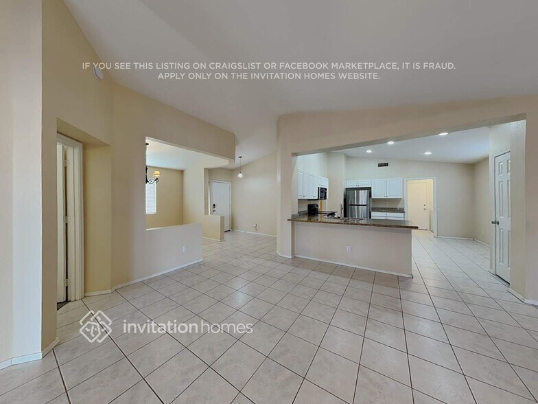 Building Photo - 3420 E Marco Polo Rd