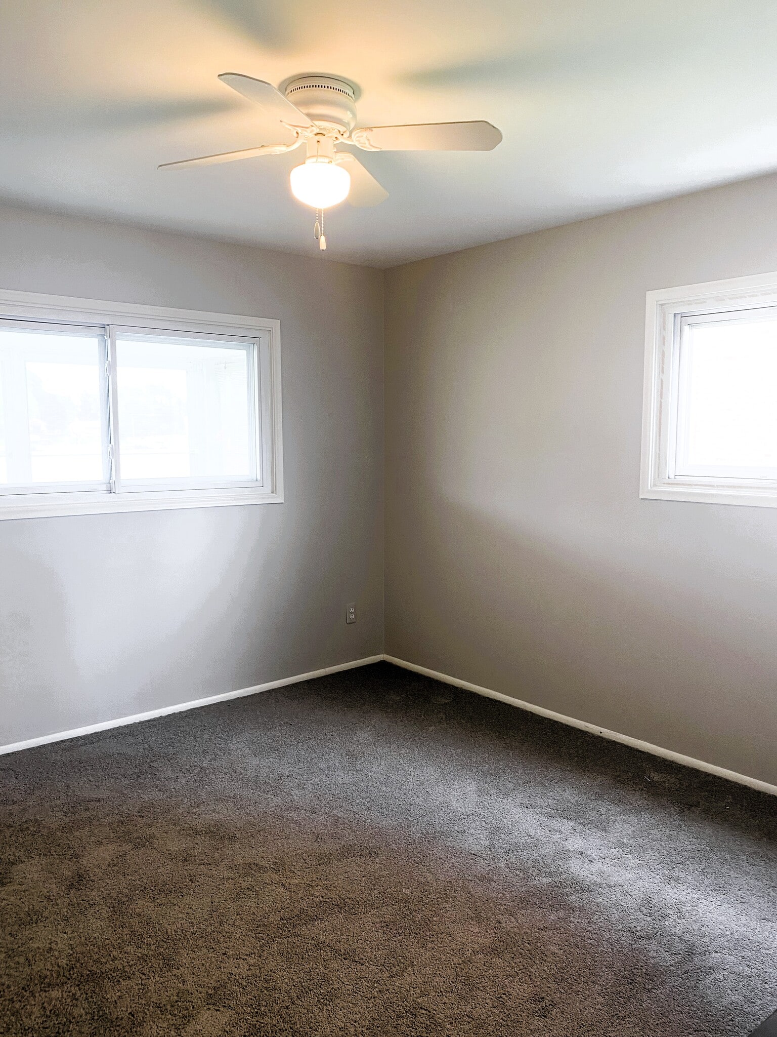 Bedroom #3 with views of the lake. - 1611 Ludean Dr