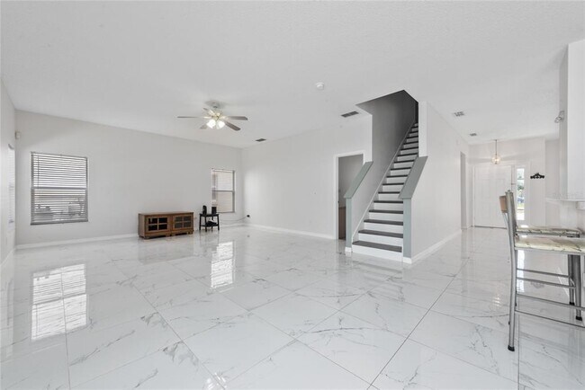 Building Photo - 746 Lockbreeze Dr