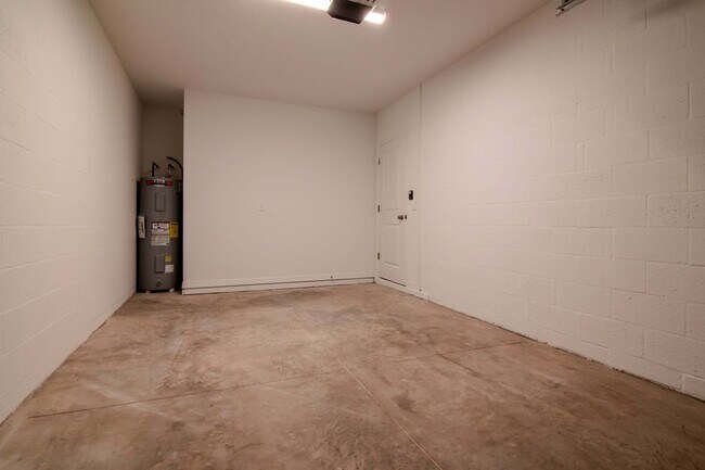 Building Photo - Modern New Construction Townhome in Desirable Lakewood Ranch – Up to 1 Month Free