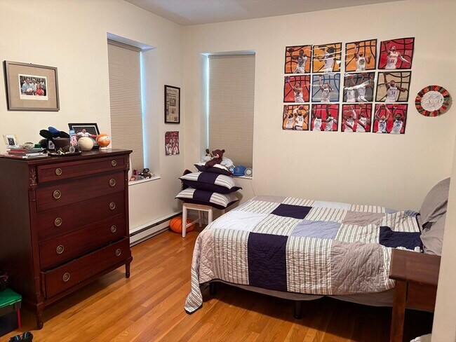 Building Photo - 14 Linwood St