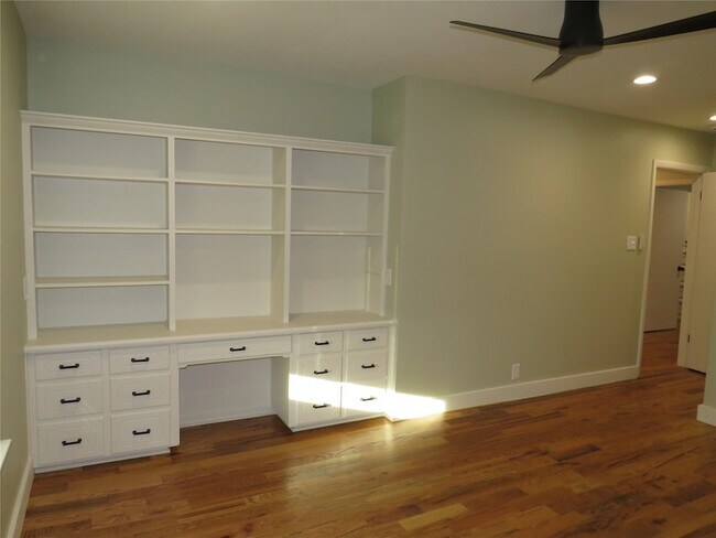 Building Photo - 3316 Darby Ln